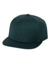 Load image into Gallery viewer, FLAT BRIM SNAPBACK WITH HUSKIES LEATHER  PATCH